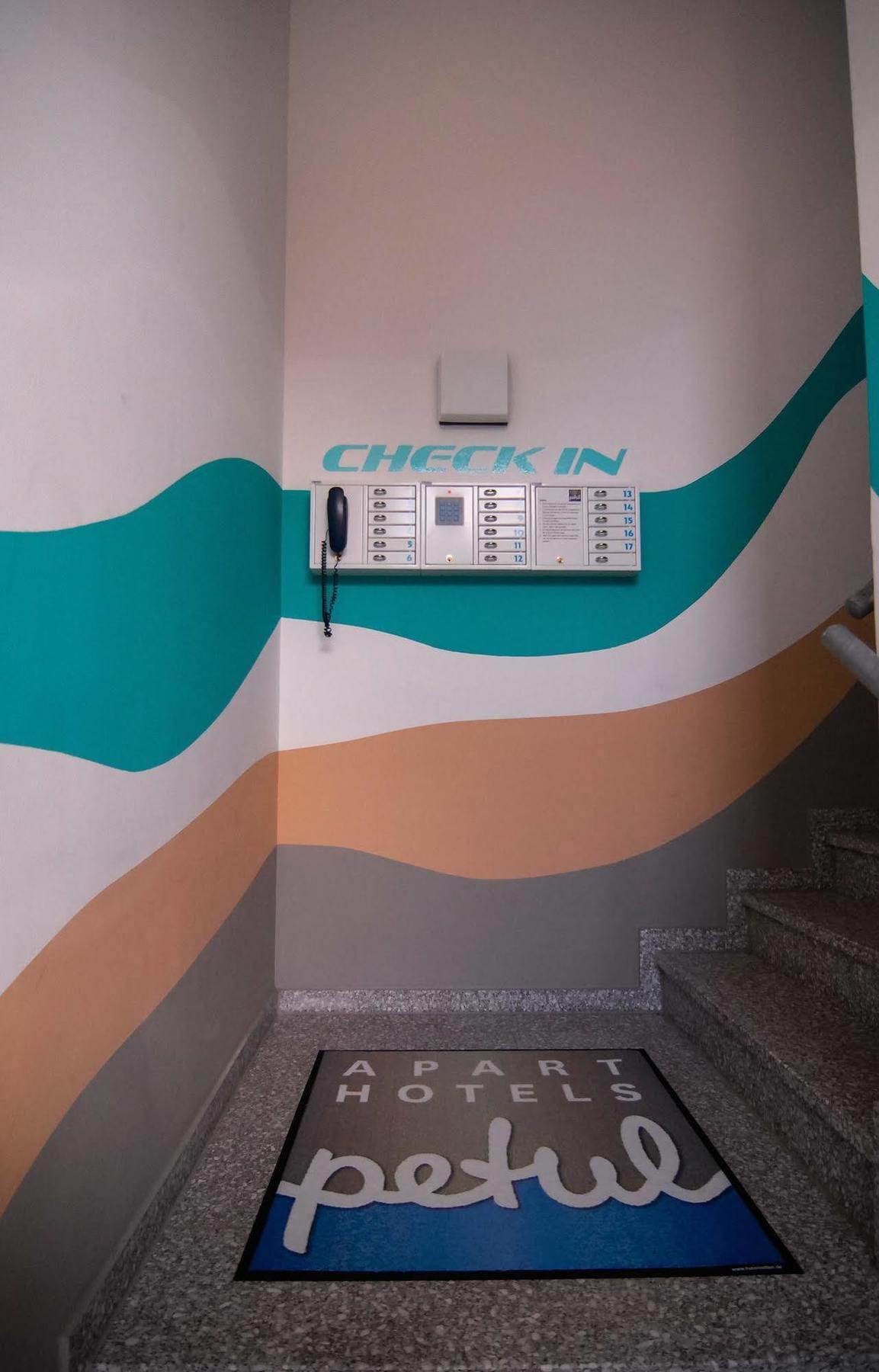 Petul Apart Hotel Am Ruhrbogen Μπόχουμ Εξωτερικό φωτογραφία